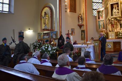 uroczystości pogrzebowe księdza prałata Edmunda Cisaka 38